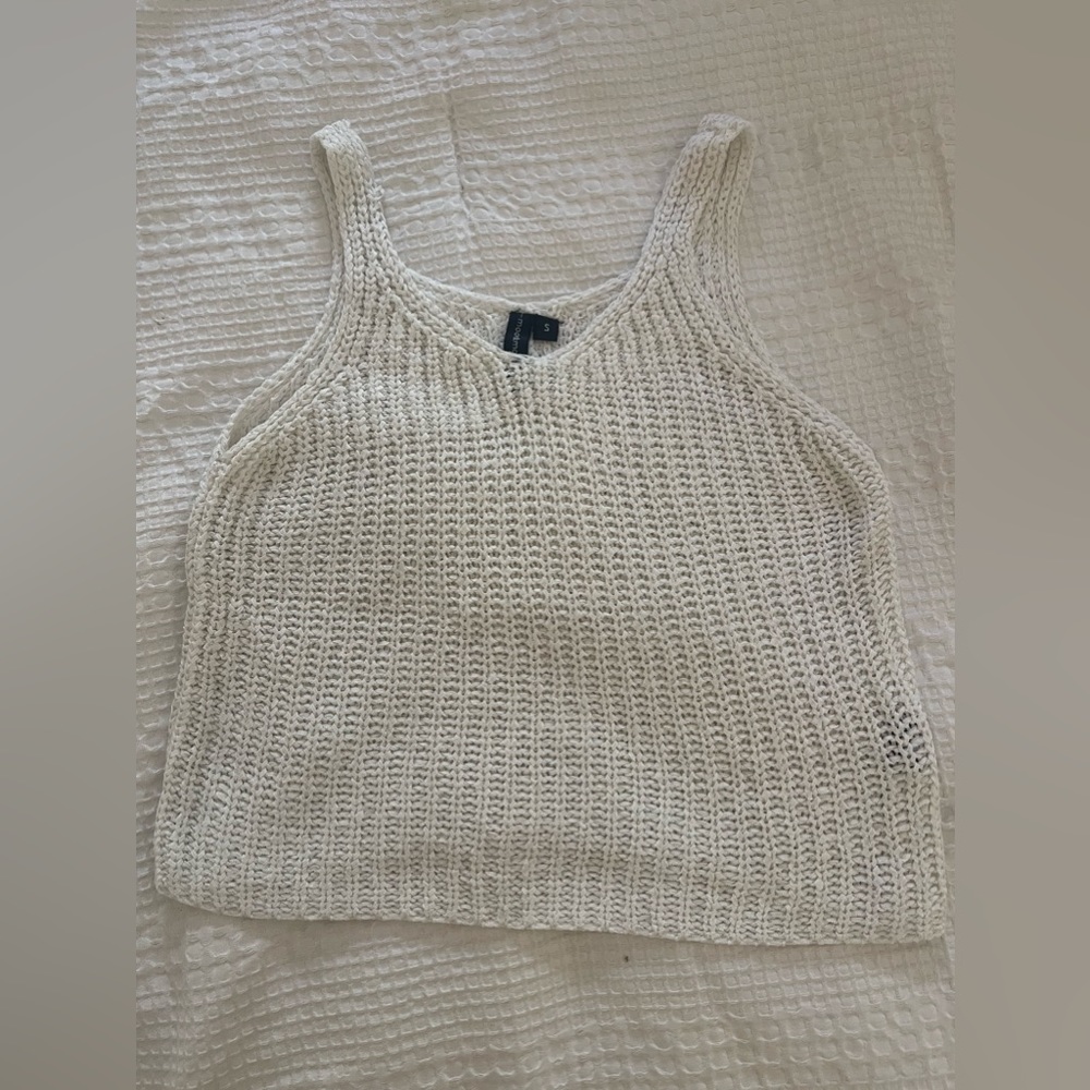 White top light weight knit